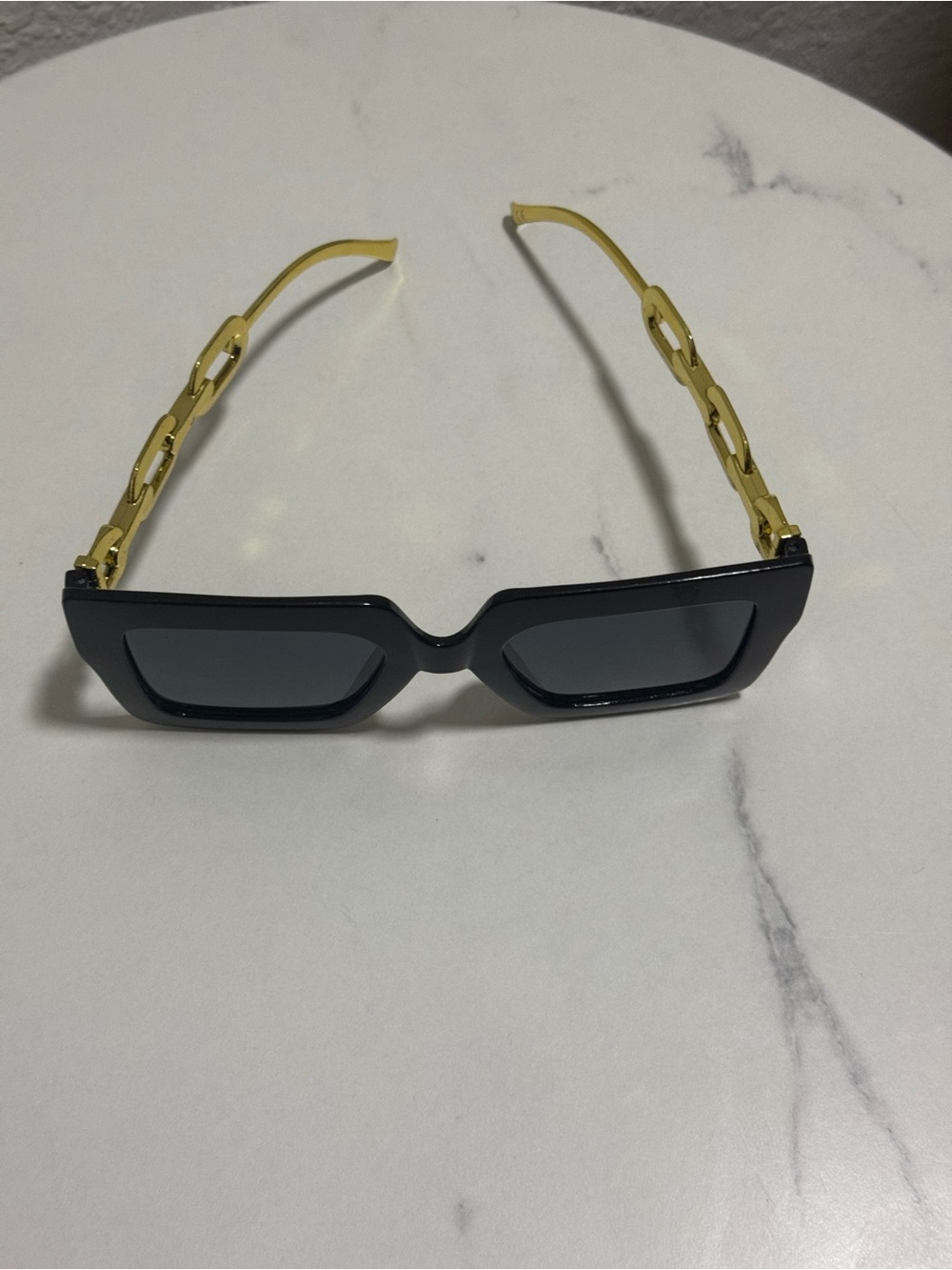 Pink Rectangular Chain-Templed Sunglasses - Picture 3 of 5